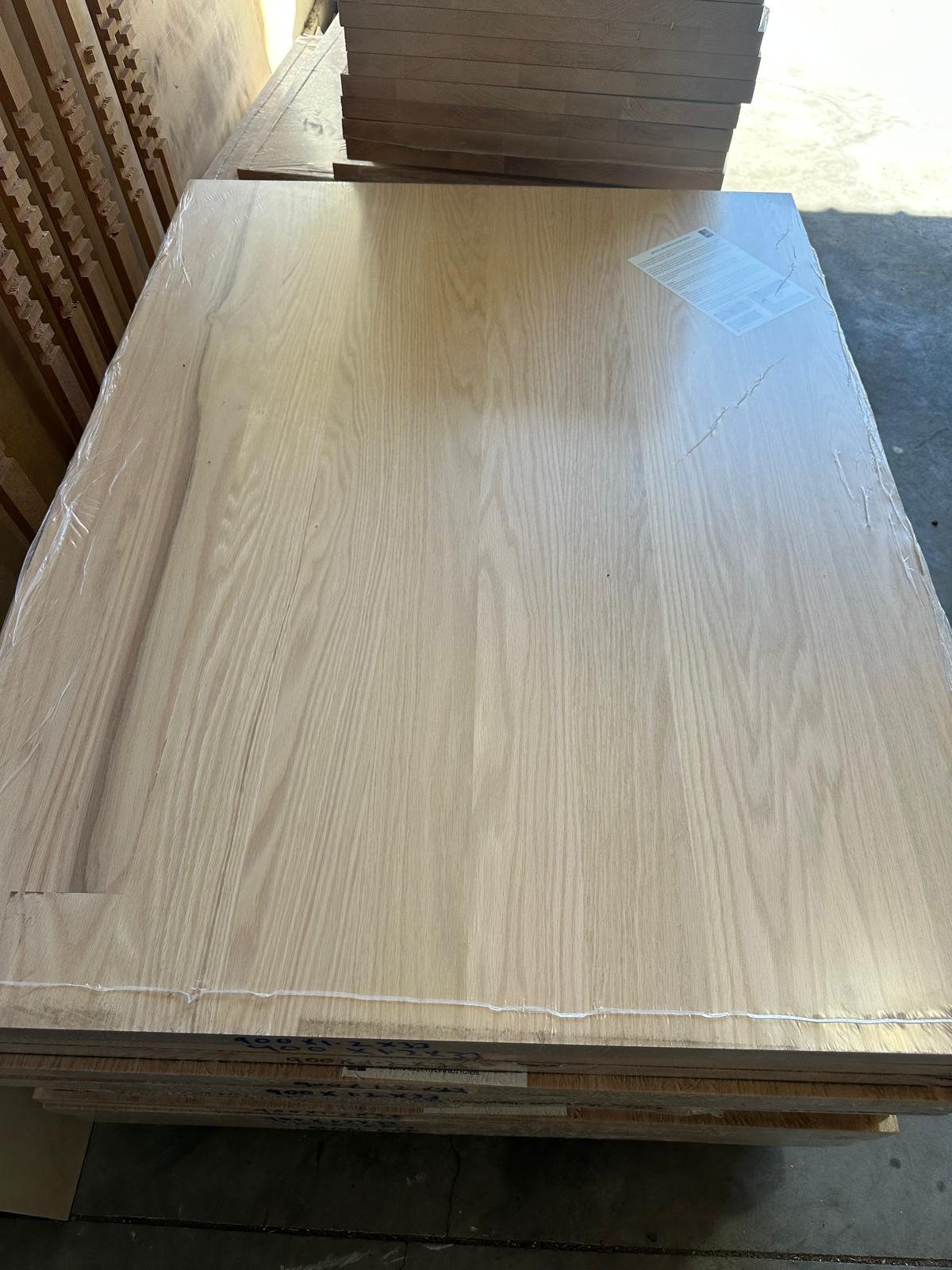900x33mm American Oak Benchtop